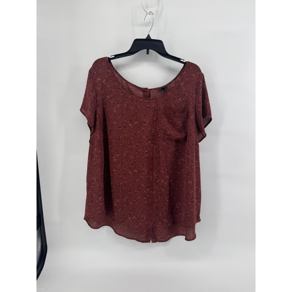 Torrid Womens Plus Size 3 Burgundy Geometric Print Button Back Chiffon Blouse